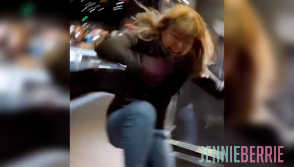 I Can Be a Pro Musician In No Time With This Guitar